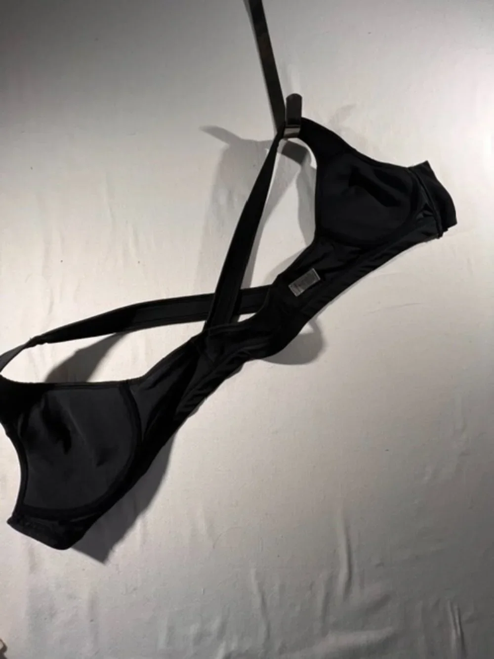 Marika Black Zip‎ Front High Impact Sports Bra Size Medium Crisscross Back EUC